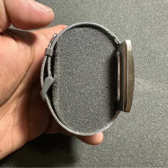 Trendz Ladies Quartz Watch Oversized Squared Silver Tone Black Dial Working - Picture 9 of 9